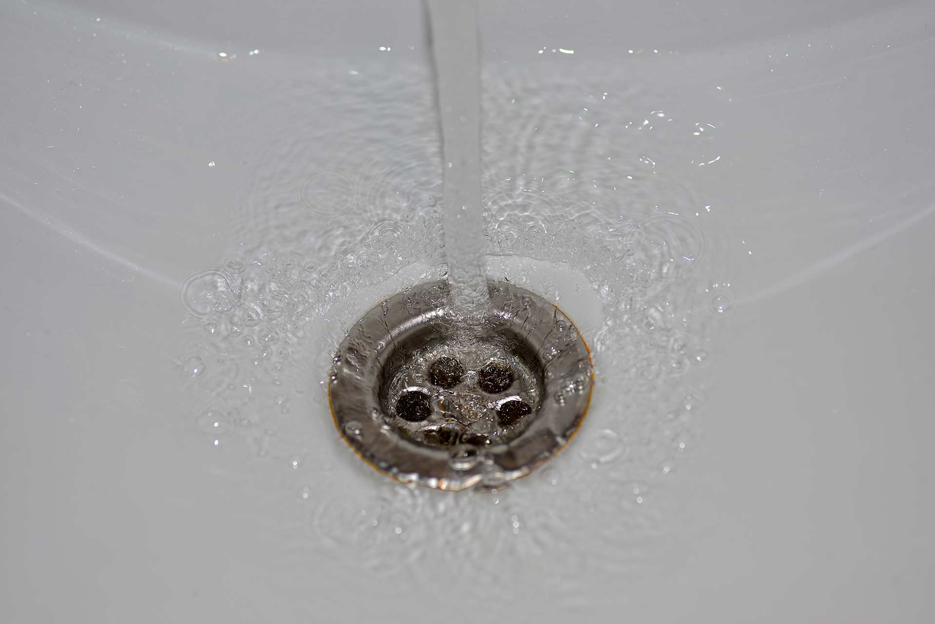 A2B Drains provides services to unblock blocked sinks and drains for properties in Greenford.